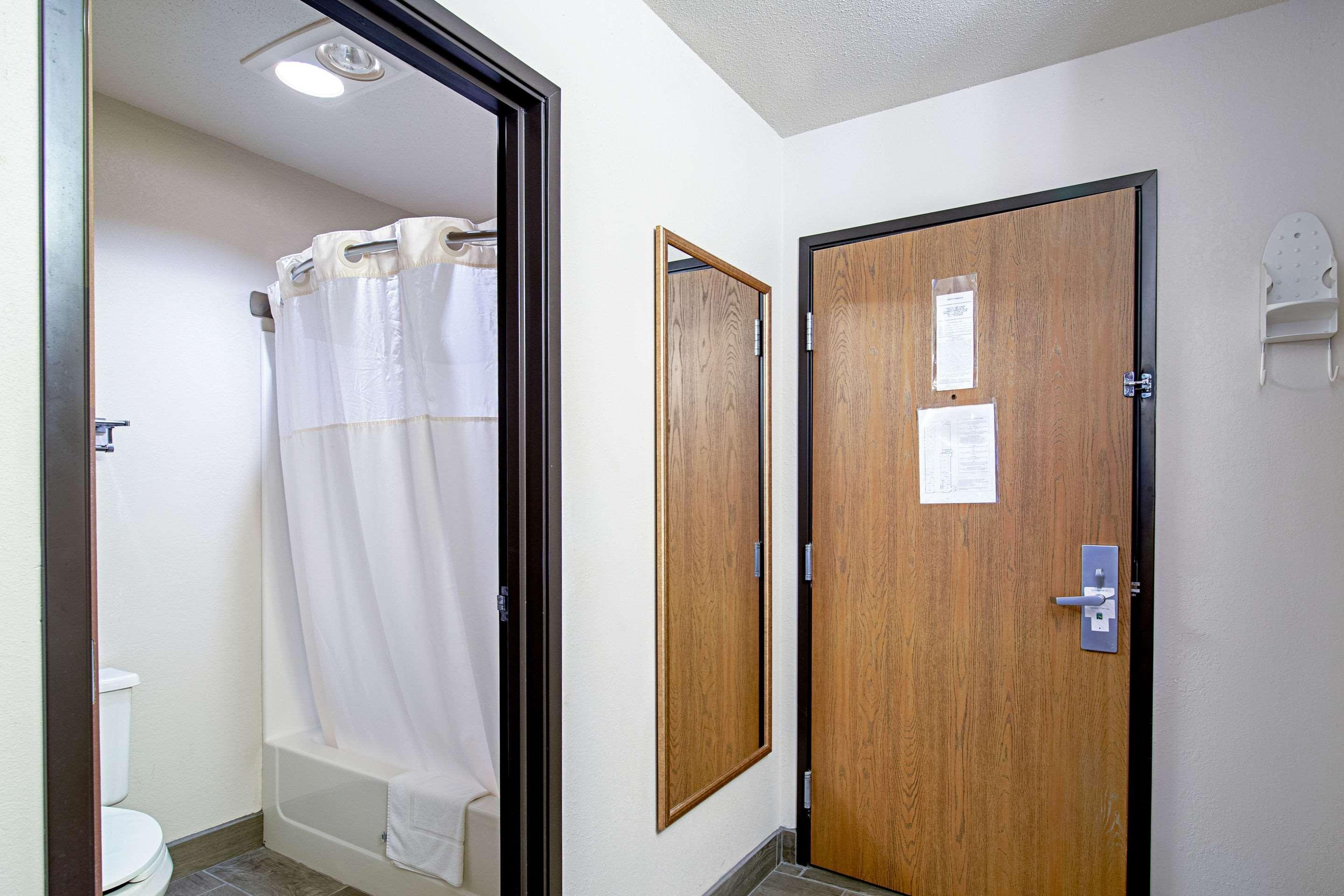 Quality Inn Huron Exteriér fotografie