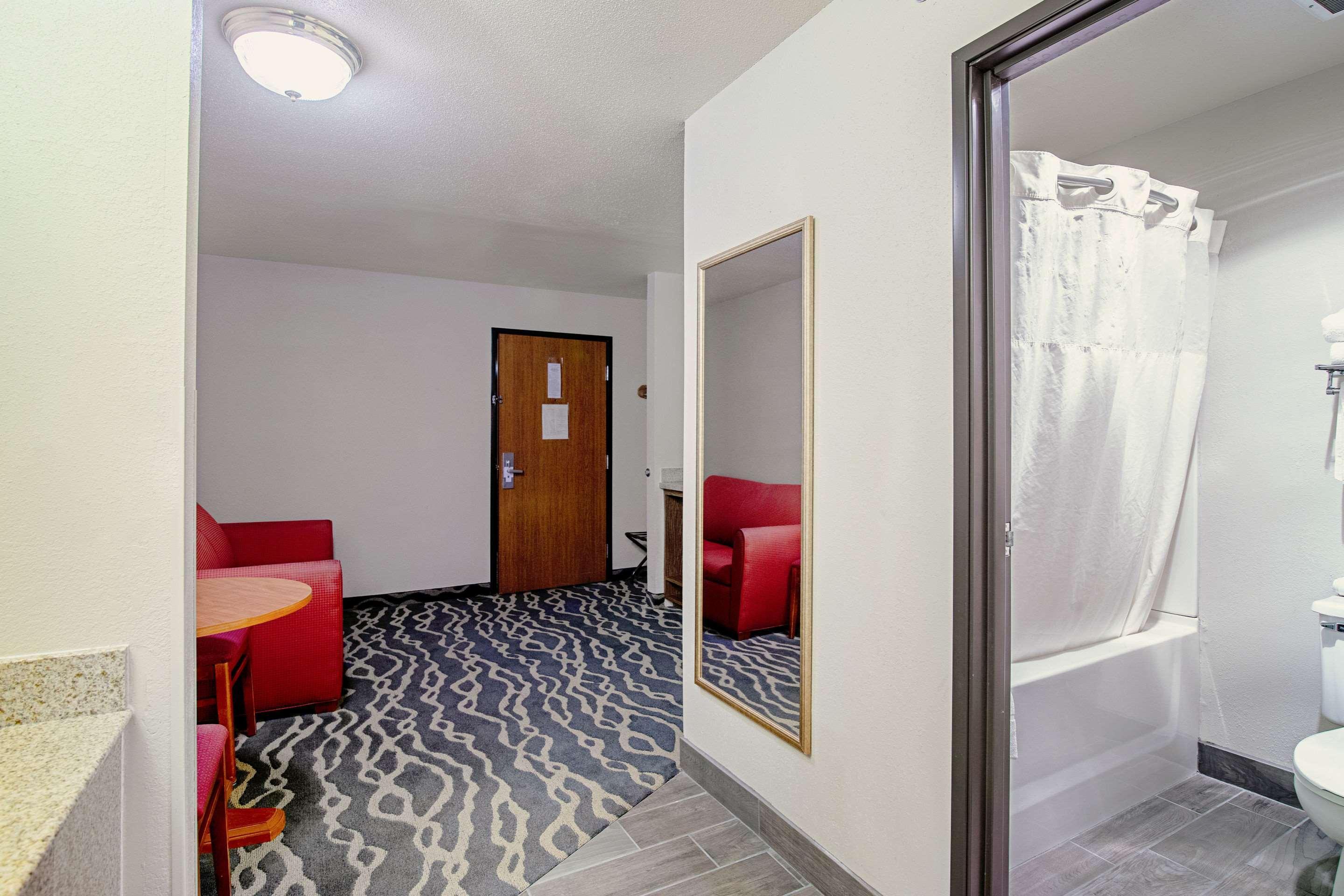 Quality Inn Huron Exteriér fotografie